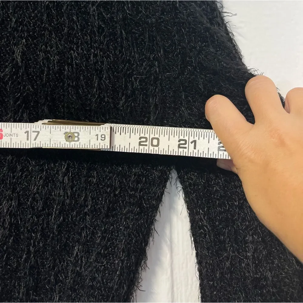 NWT Altar’d State Cropped fuzzy Black sweater size XS - Picture 5 of 6